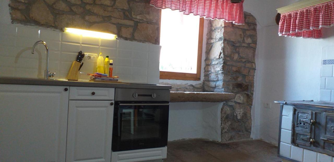 Rural Apartment Carolina Zrenj Buitenkant foto