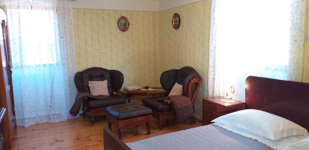 Rural Apartment Carolina Zrenj Buitenkant foto